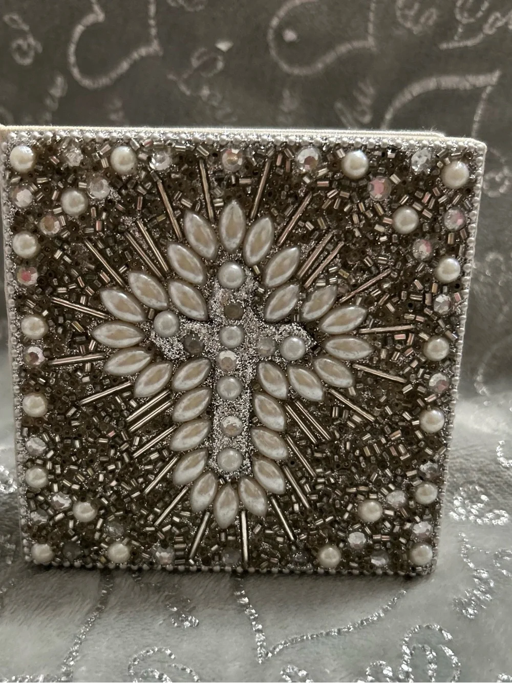 Cracker Barrel ornate compact